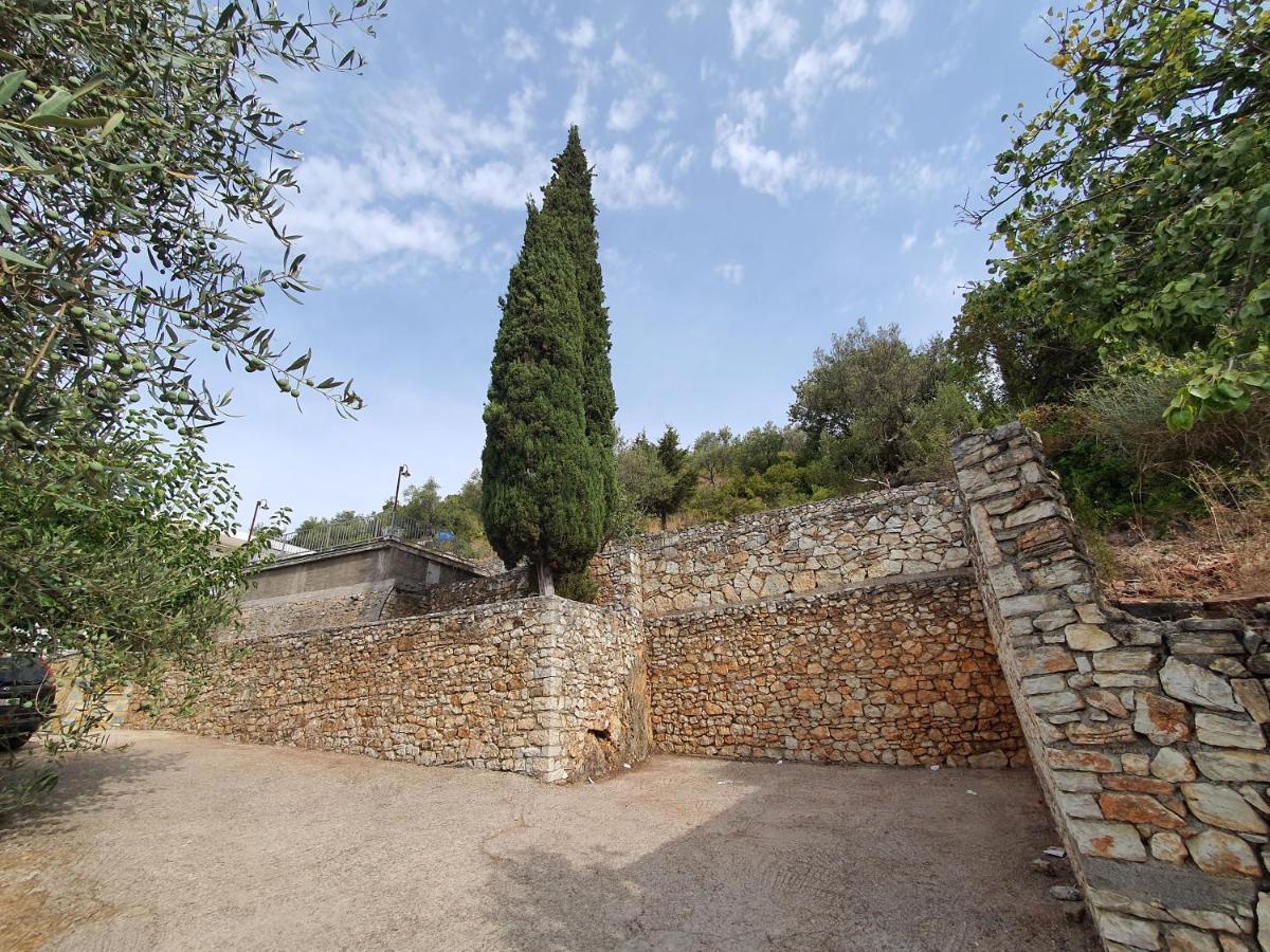 Bodini'S Rooms Himare Esterno foto