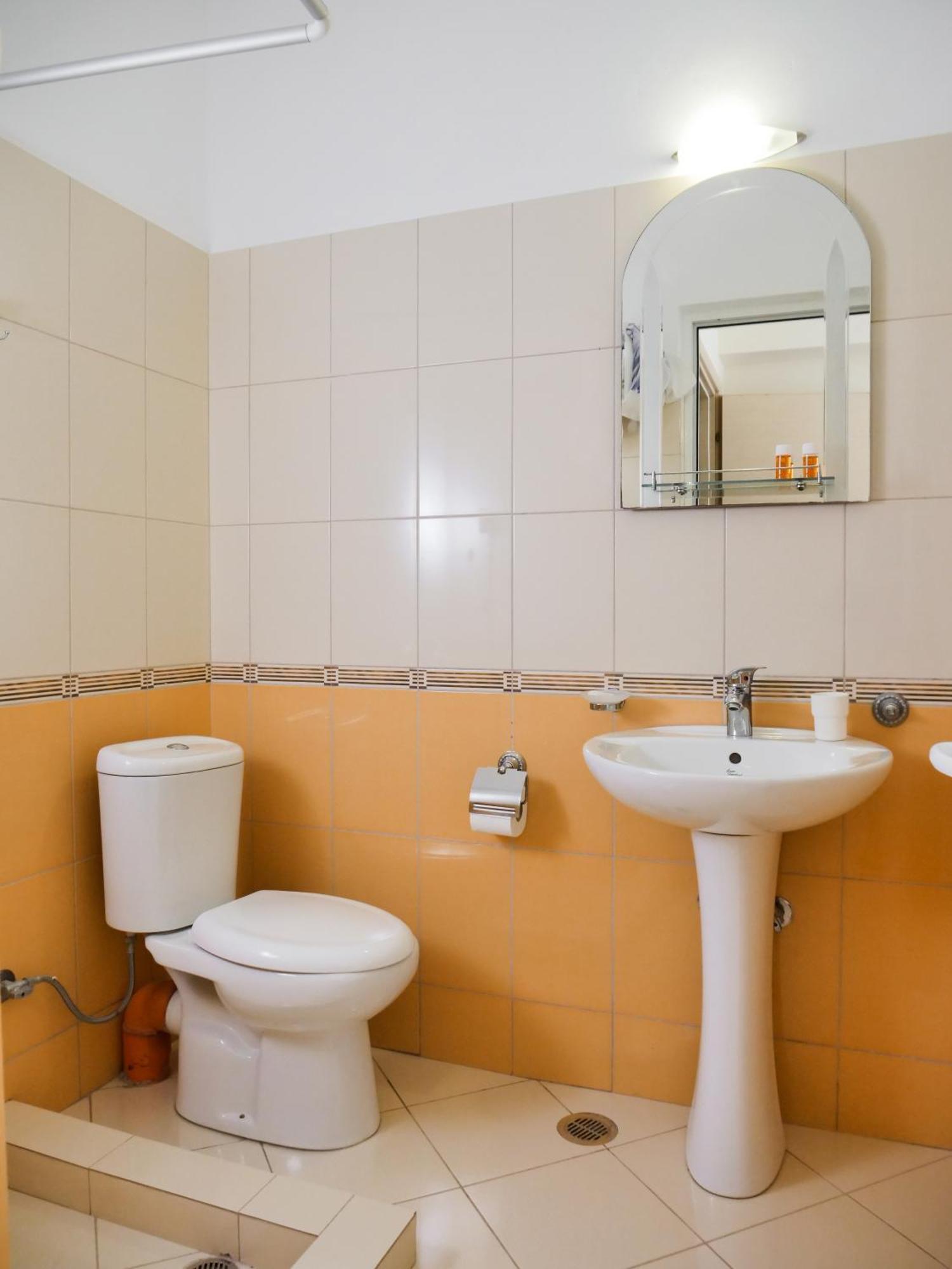 Bodini'S Rooms Himare Esterno foto